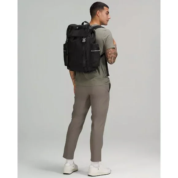 Lululemon Wunderlust Backpack 25L Black - Picture 3 of 16